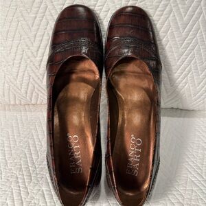 Franco Sarto Women's Dark Brown Croc-Patterned Flats